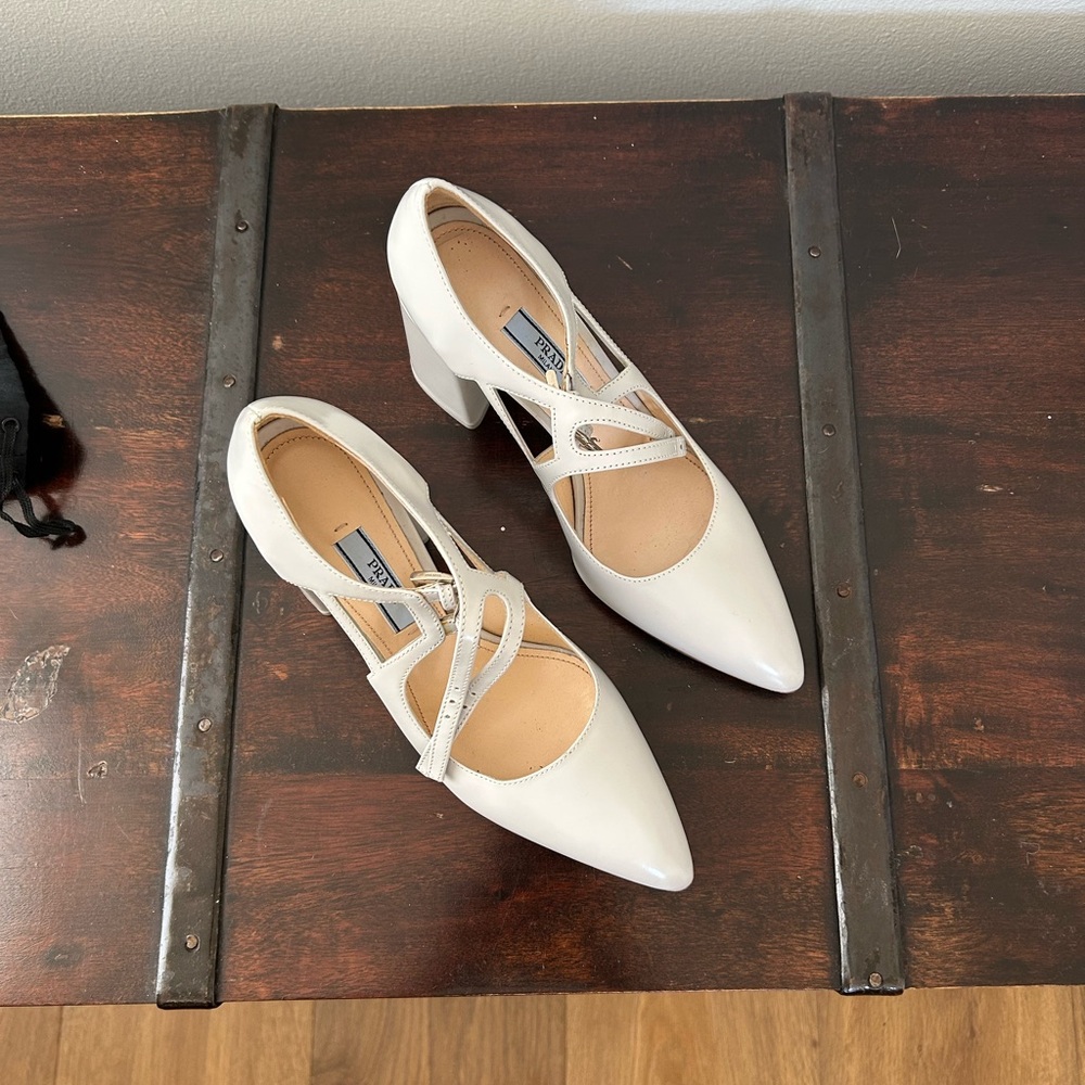 Prada Mary Jane’s SS’15 Grey Double Buckle Mary Jane Pump - used ONCE - Picture 9 of 16